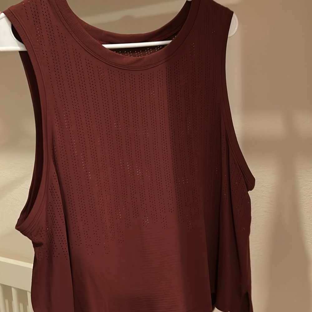 Lululemon workout tank size 12